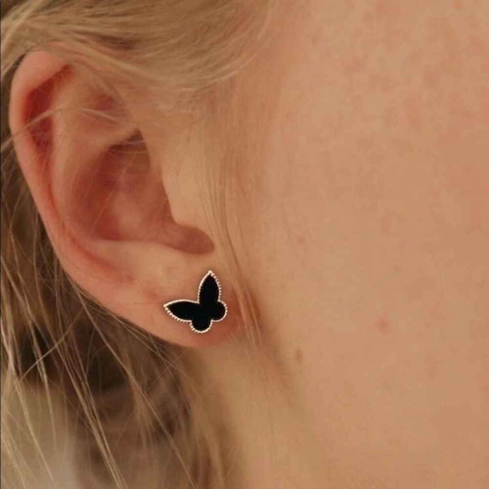 3/$30 💛 Butterfly Earrings